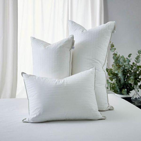 Classic Pillows Bedding by Ploh