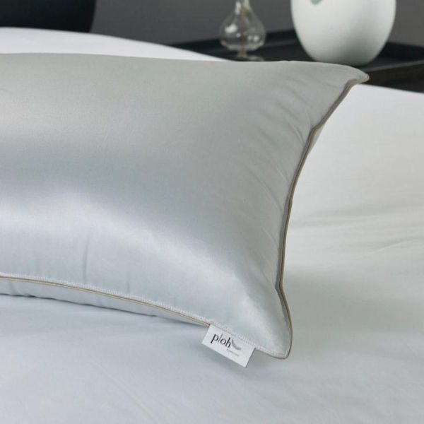 Eiderdown Pillows Bedding by Ploh
